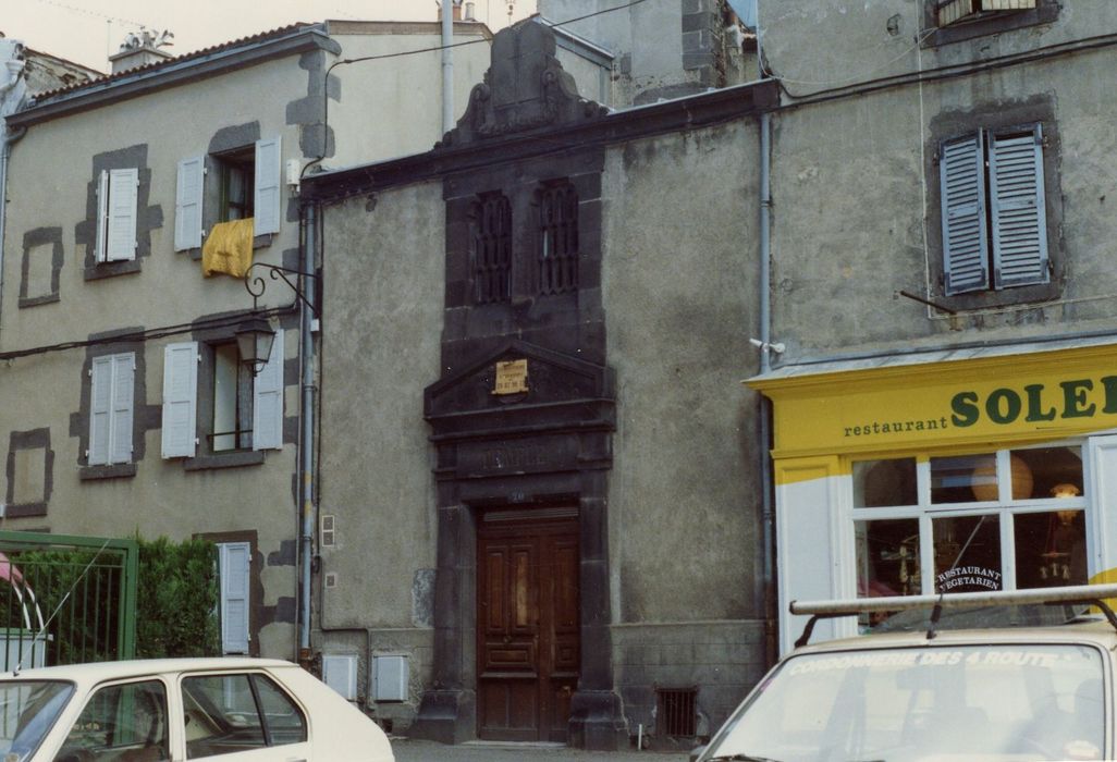 façade sur rue