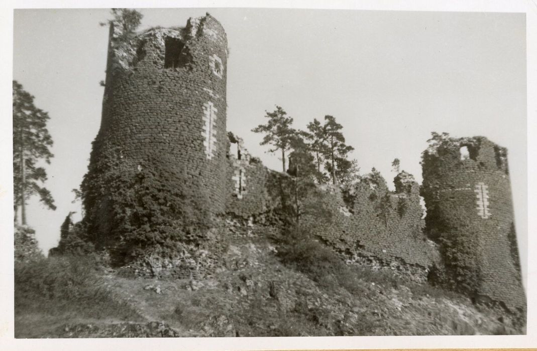 vue générale des ruines depuis le l’Ouest