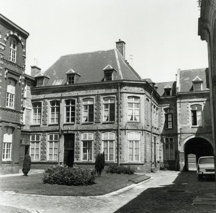 façades sur cour