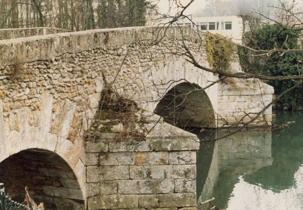 vue partielle du pont en aval