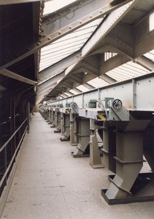 silos, niveau haut du bâtiment