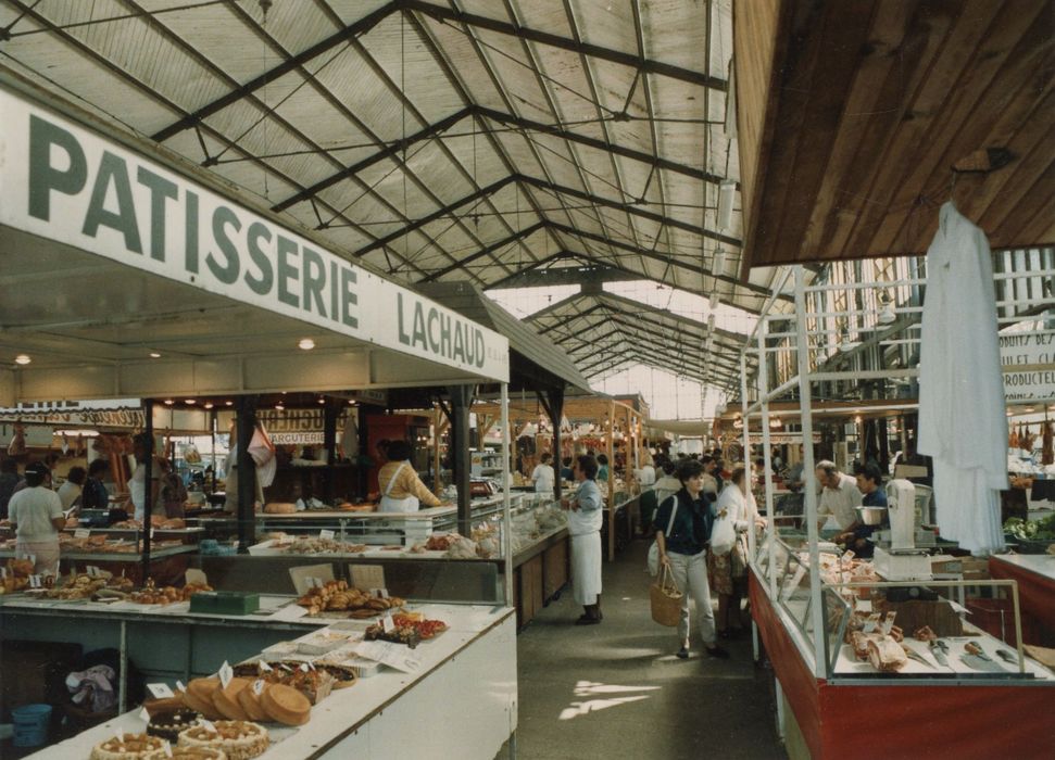 vue partielle de l’espace intérieur