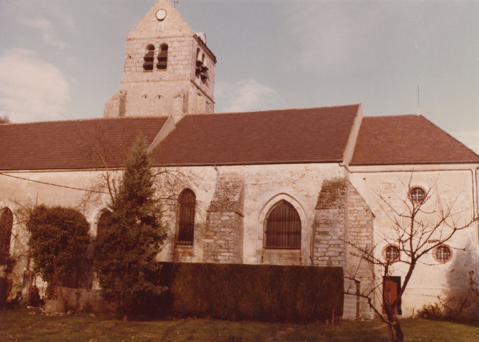 façade latérale sud, vue partielle