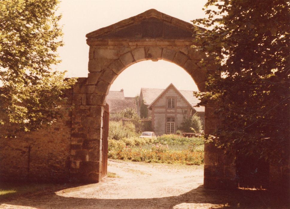 portail d’accès au potager