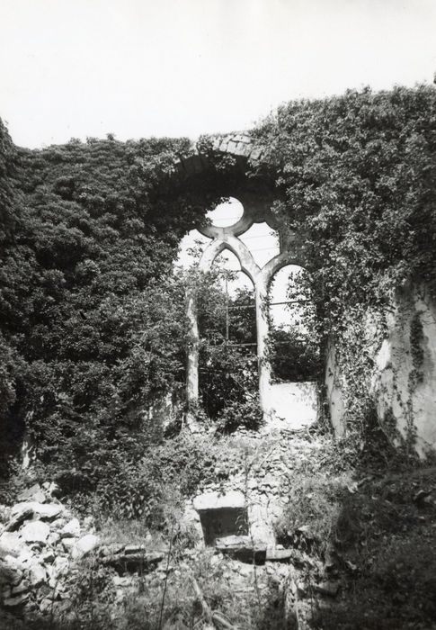 vestiges de l’ancien choeur, baie est