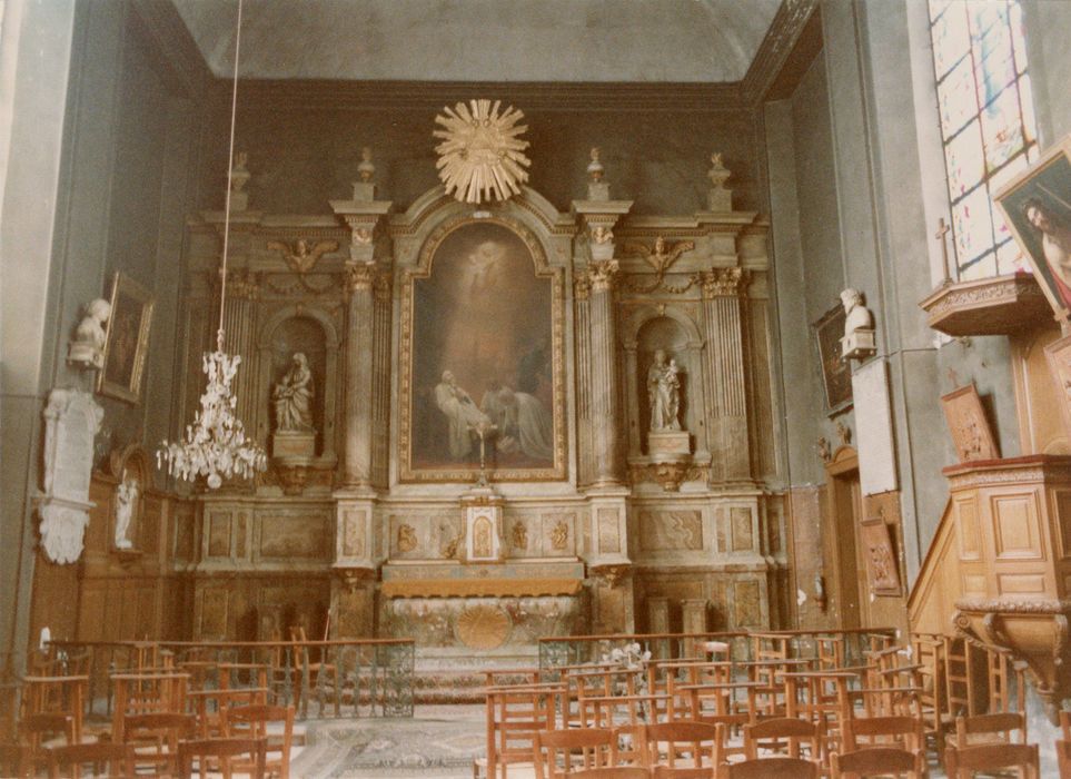 maître-autel, retable, statues : Vierge à l'Enfant, sainte Anne, tableau : Extrème onction de saint Vincent de Paul (l’) 