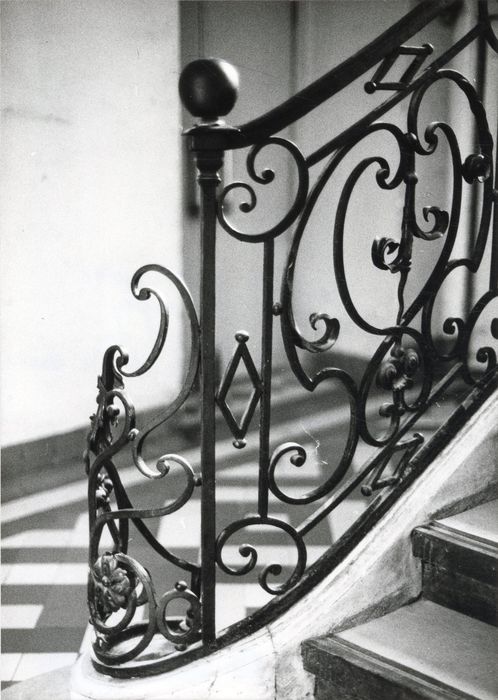 escalier monumental est, détail du départ de la rampe