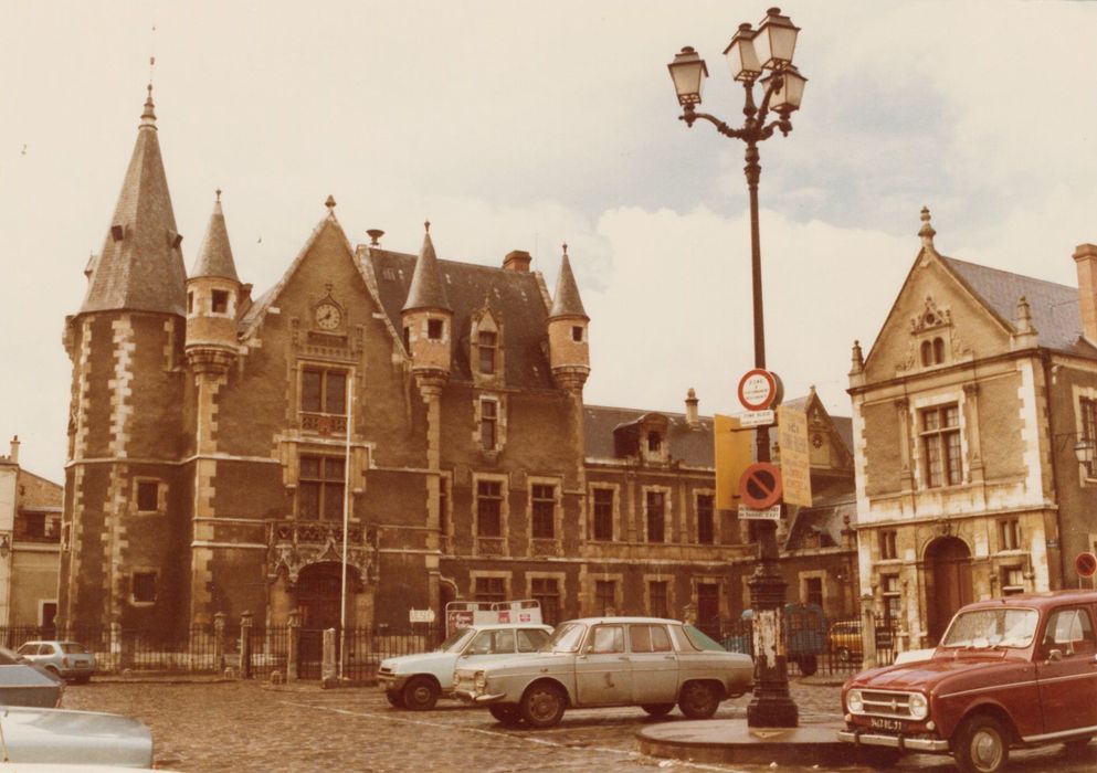 Hôtel de ville