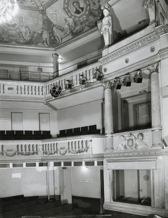 salle de spectacle, vue partielle