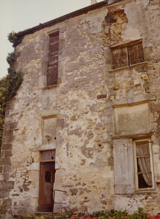 vue partielle des vestiges, façade nord