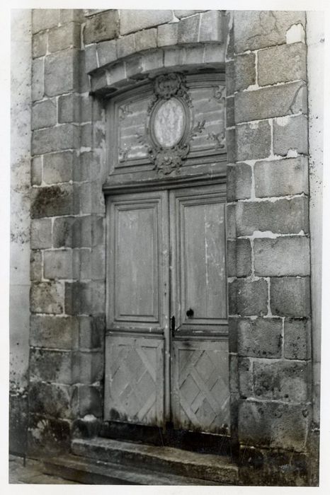 porte d’accès, façade nord-ouest