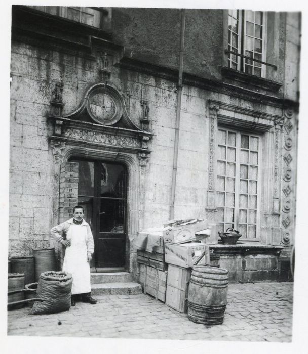 porte d’accès sur rue