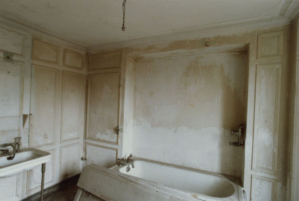 rez-de-chaussée, salle de bain de la chambre n°4