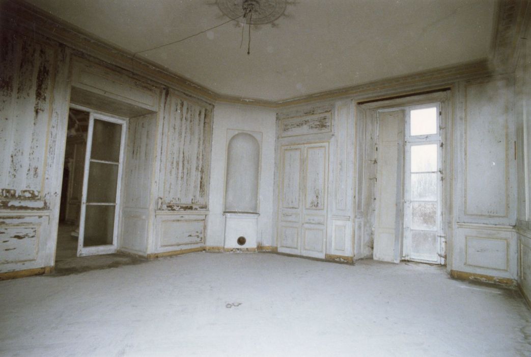 rez-de-chaussée, chambre (pièce n°6)