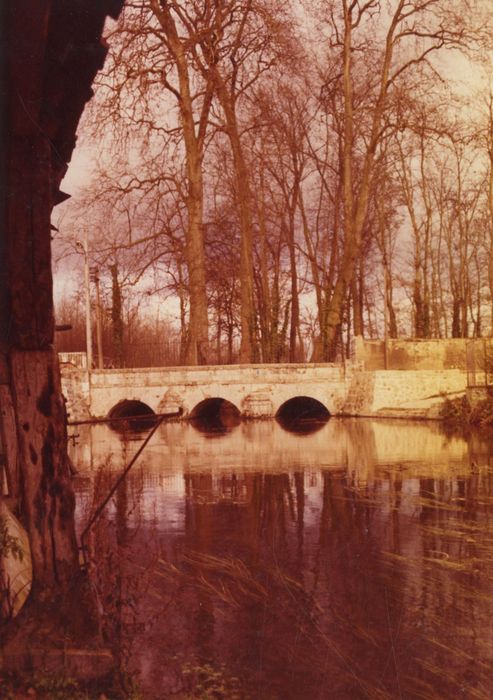 vue générale du pont depuis l’amont