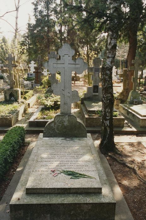 tombe des princes André et Vladimir de Russie