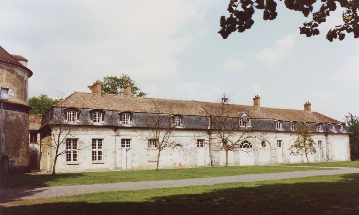 communs, façade sud-ouest