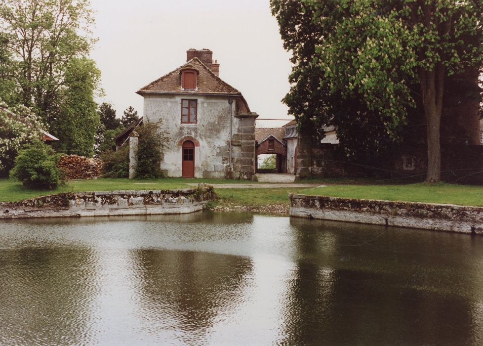 communs, et pédiluve, ensemble ouest