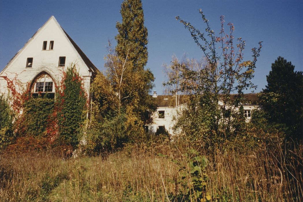 vue partielle des bâtiments depuis le Sud