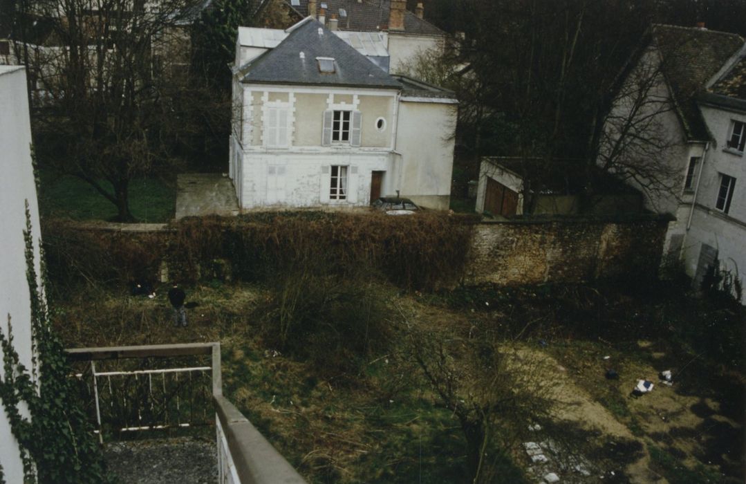 emplacement de l’ancien cloître, vue partielle