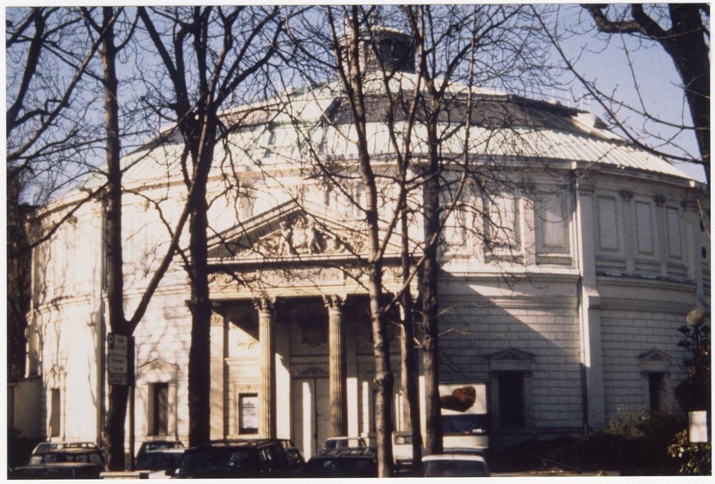 façade de l’entrée de l’ancien panorama