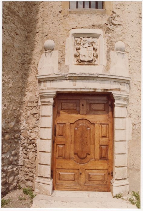 porte d’accès à la tourelle d’escalier