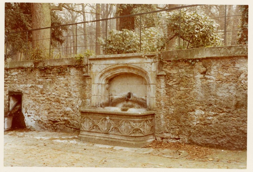 fontaine de saint Babolein dite « au Singe »