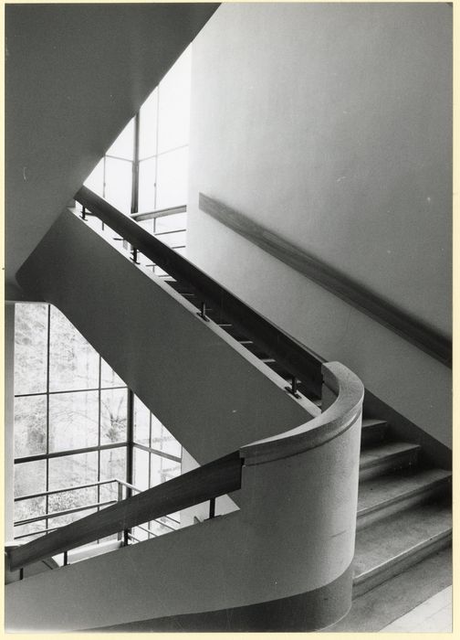 escalier, vue partielle