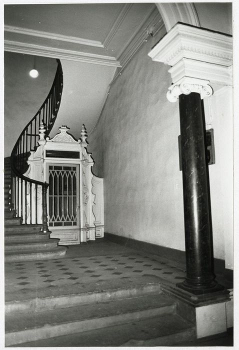 vestibule de l’escalier