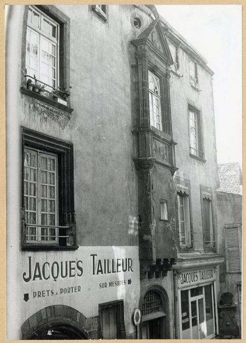 façade sur la rue Barnier, vue partielle