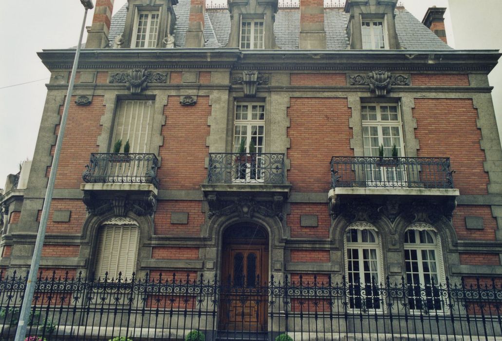 façade sur la rue Moreil Ladeuil