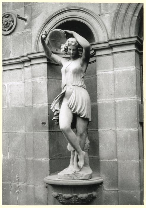 statue : Danseuse