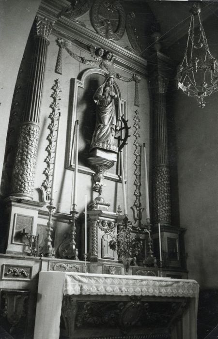 autel, retable d’une des chapelles sud, statue : Sainte Catherine