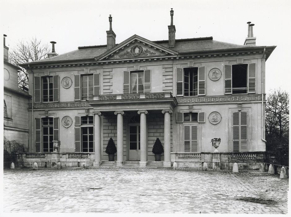 façade sur la cour d’honneur