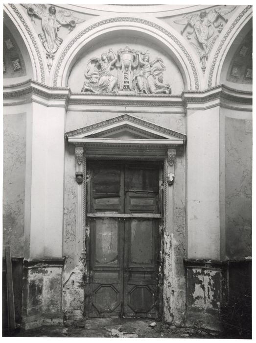 vue partielle de l’intérieur de la chapelle