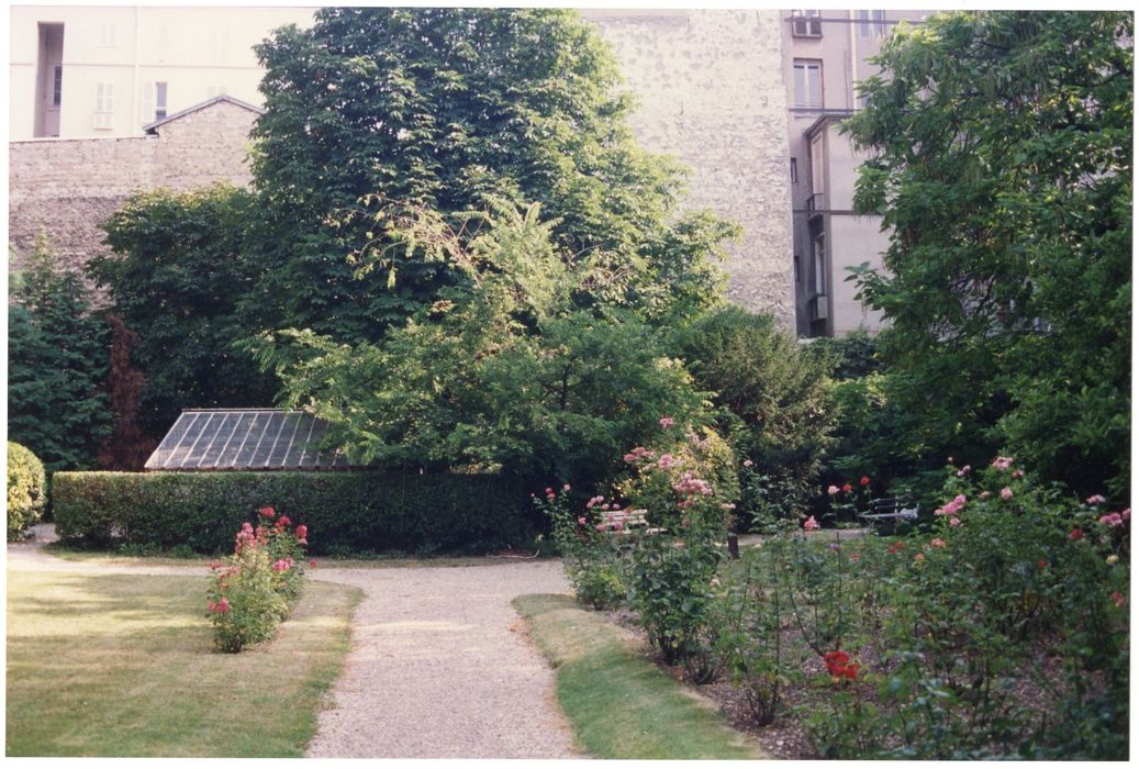 jardin, vue partielle