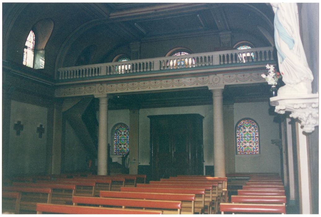 chapelle, vue partielle de la nef