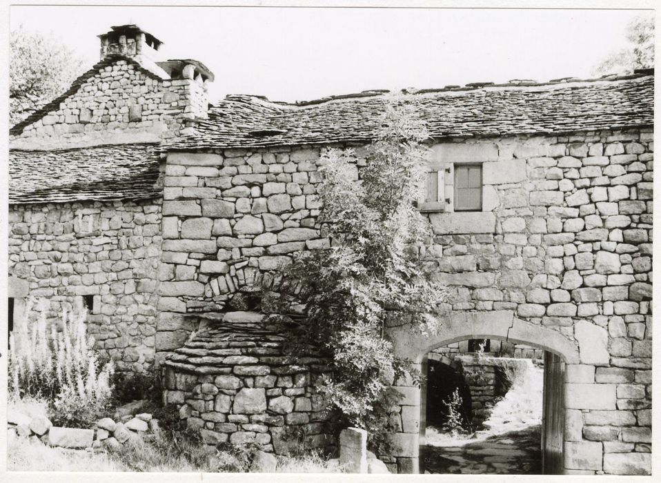 bâtiment ouest, façade ouest