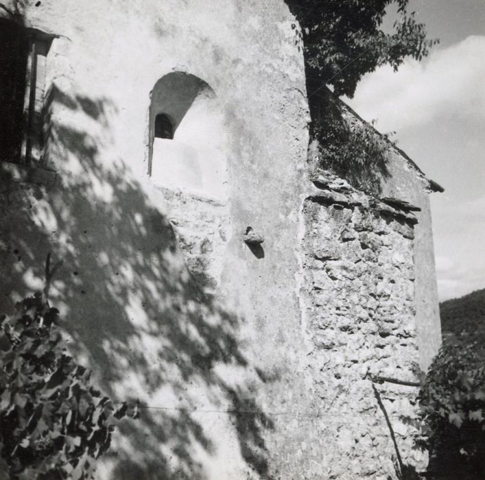 façade latérale sud, vue partielle