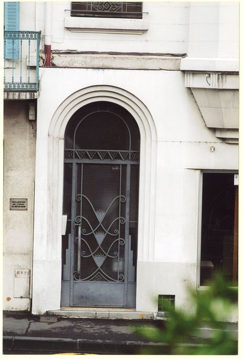 porte d’accès sur la rue Montlosier