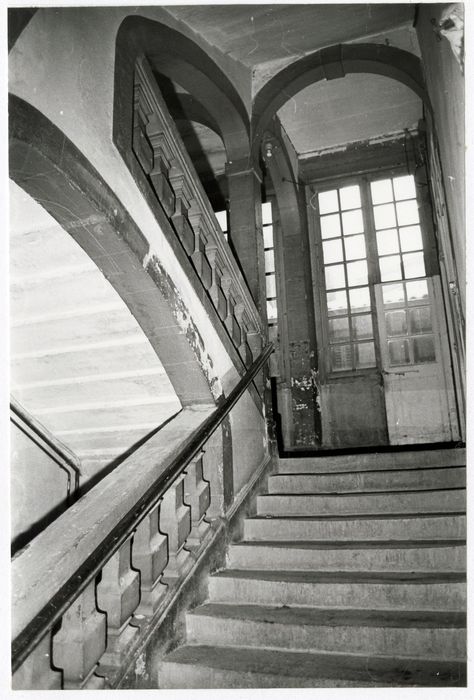 escalier, vue partielle