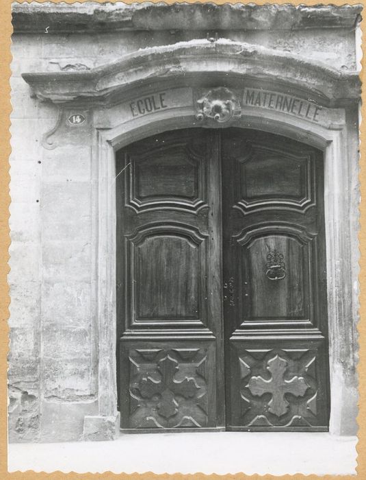 porte d’accès sur rue