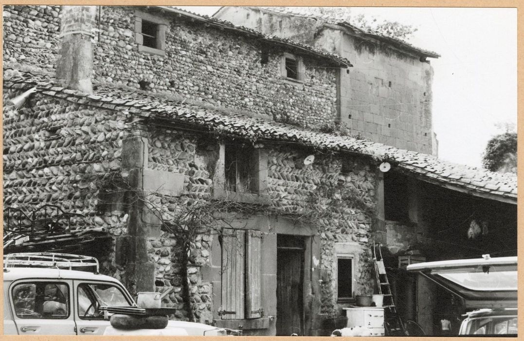 bâtiment de ferme ouest, façade ouest, vue partielle