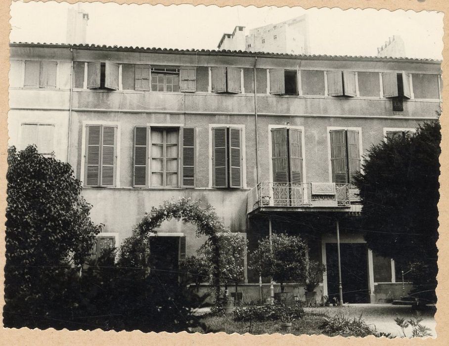 façade sud sur jardin