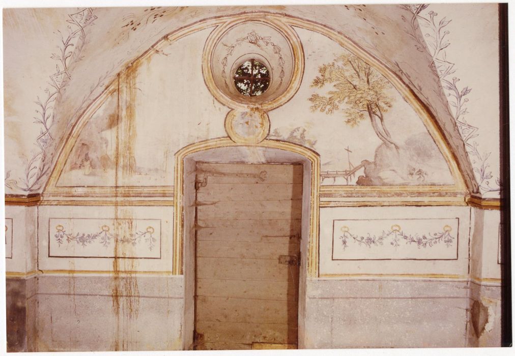 chapelle, peinture monumentale, vue partielle