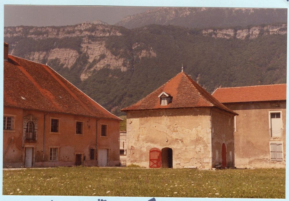 bâtiment abritant le puits