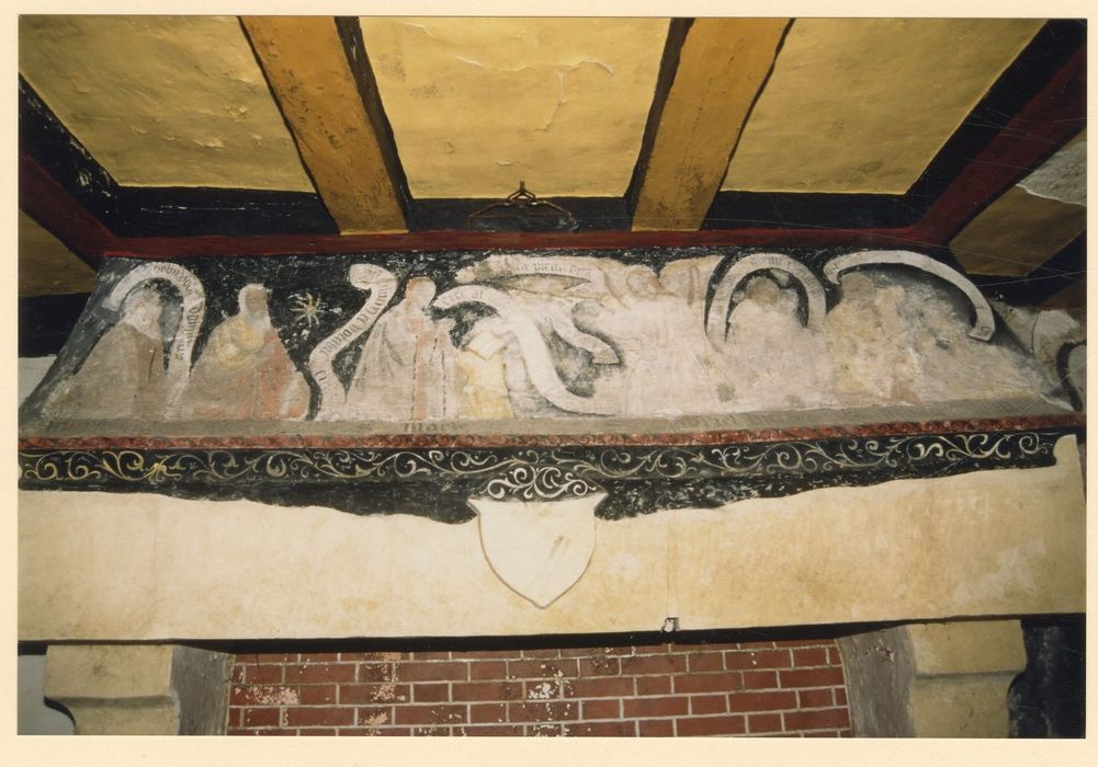 1er étage, pièce sud, cheminée monumentale, peinture monumentale