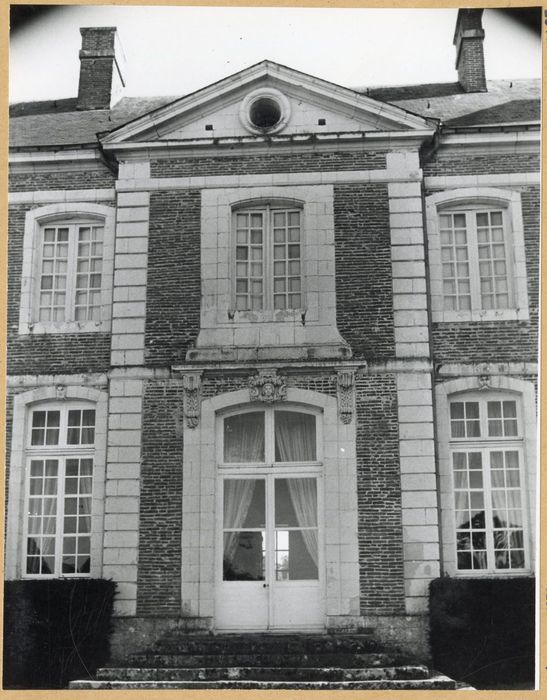 façade nord-ouest, avant-corps central