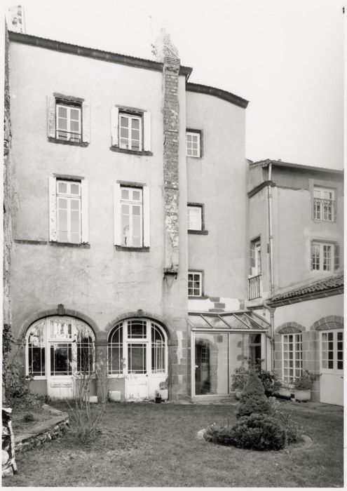 cour intérieure, façade ouest