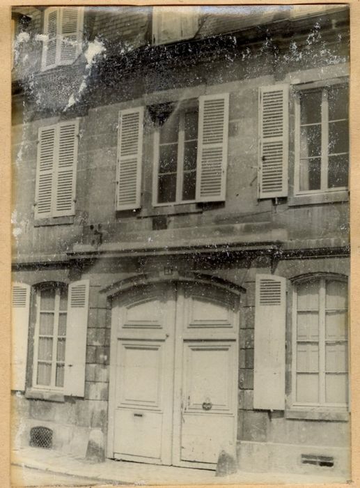 portail d’accès sur rue